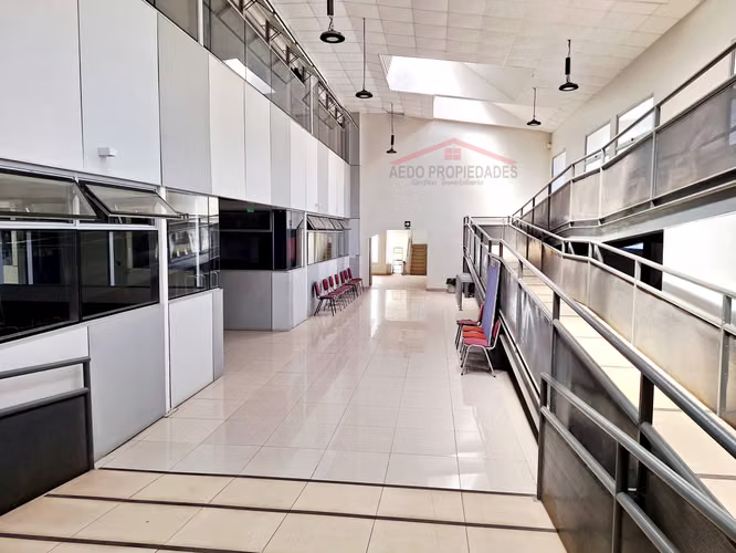 Se Vende Edificio con destino comercial en pleno corazón de la Ciudad de Quillota.
