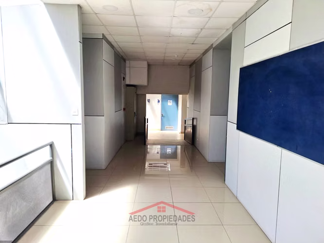 Se Arrienda Edificio con destino comercial en pleno corazón de la Ciudad de Quillota.