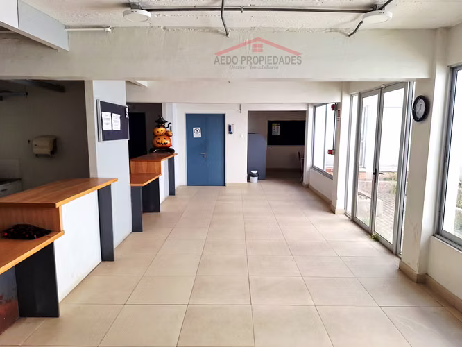 Se Arrienda Edificio con destino comercial en pleno corazón de la Ciudad de Quillota.