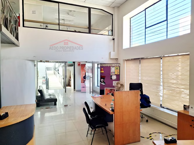 Se Arrienda Edificio con destino comercial en pleno corazón de la Ciudad de Quillota.