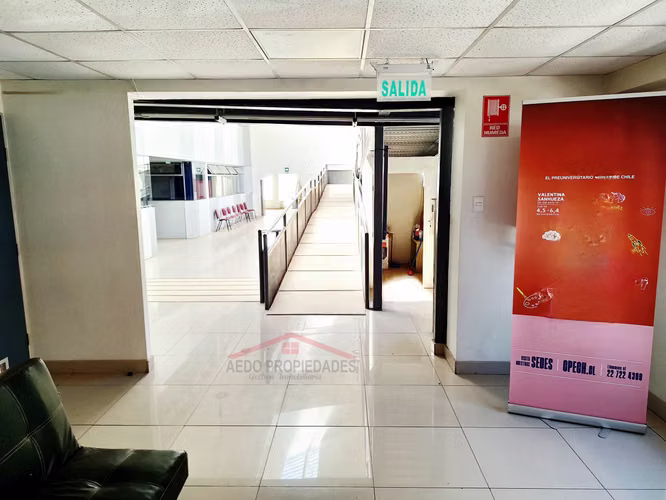 Se Arrienda Edificio con destino comercial en pleno corazón de la Ciudad de Quillota.