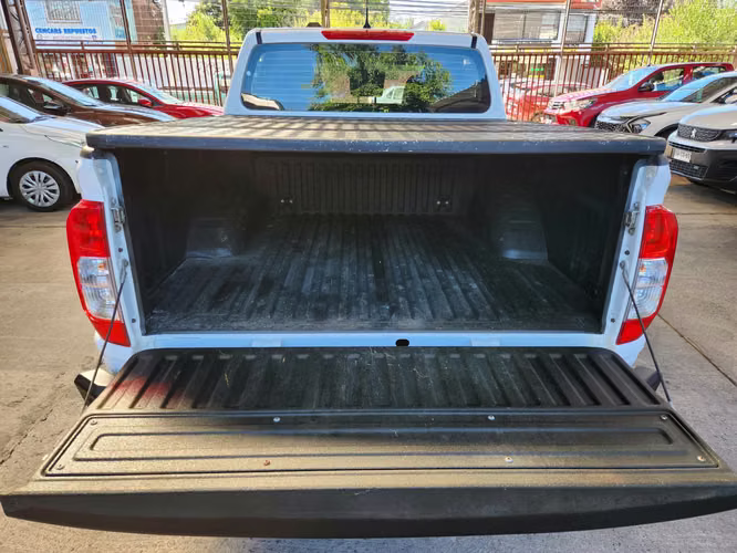 nissan NAVARA 4x2 SE full equipo, recibo vehiculo
