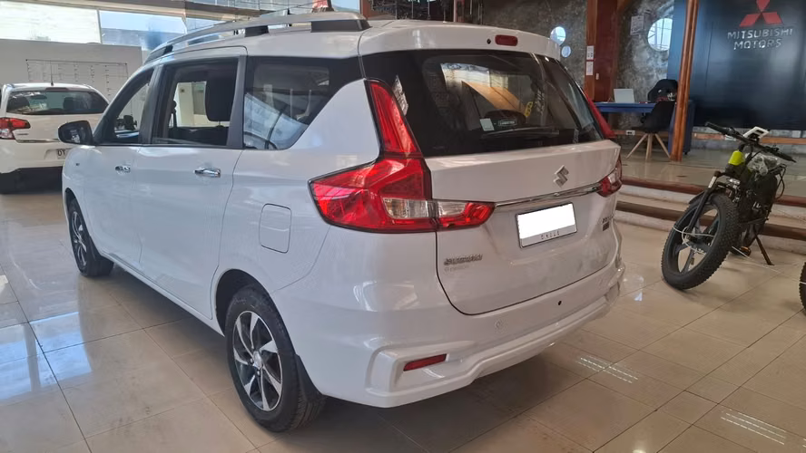 SUZUKI ERTIGA GLX 1.5 AUTOMATICO 2021