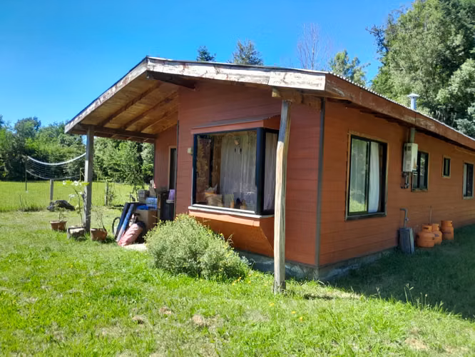 Parcela con cabaña km 12,5 entre Villarrica - Pucón