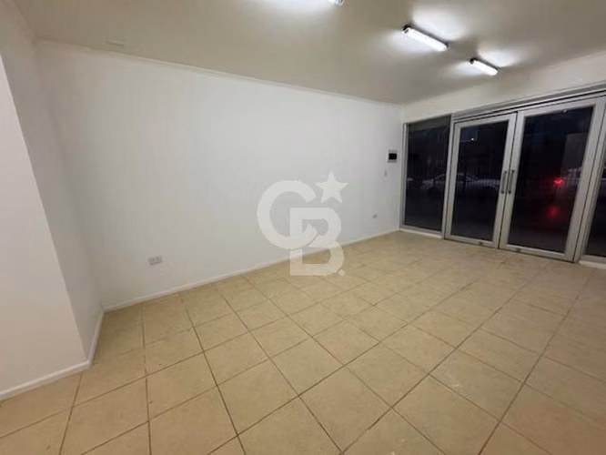 Arriendo Local Comercial/ Bosquemar/ Proyección.