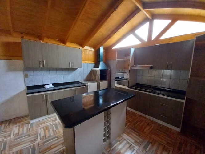 Se Vende casa con locales comerciales  en Santiago Maipu - Imagen 9