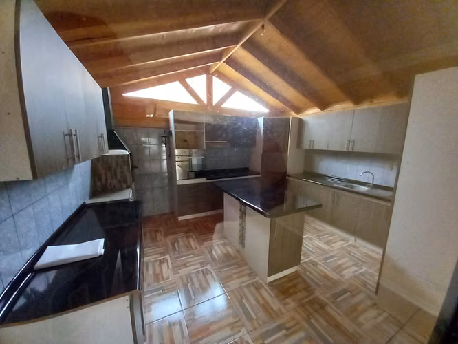 Se Vende casa con locales comerciales  en Santiago Maipu - Imagen 11