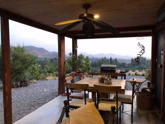 Casa Moderna, Domótica, Autosustentable, Ideal para Familia. Excelentes vistas.