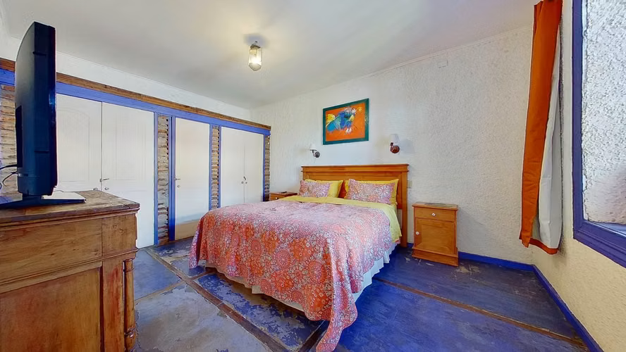 VENTA Casona Patrimonial. 5D, 4B, 5.000 mts2 terreno.