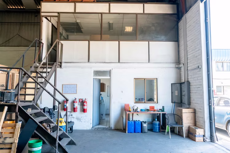 Bodega Industrial 1225 m2 c/ oficinas, Maipú, Av. Lo Espejo