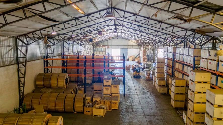 Bodega Industrial 1225 m2 c/ oficinas, Maipú, Av. Lo Espejo