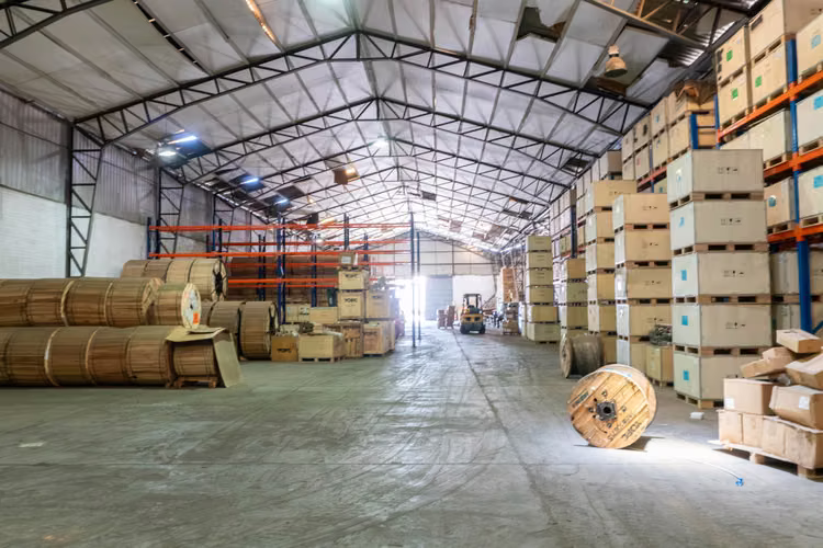 Bodega Industrial 1225 m2 c/ oficinas, Maipú, Av. Lo Espejo