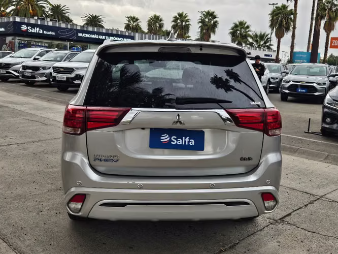 Mitsubishi Outlander  2.0 PHEV HYBRID 4X4 AT 5P 2020
