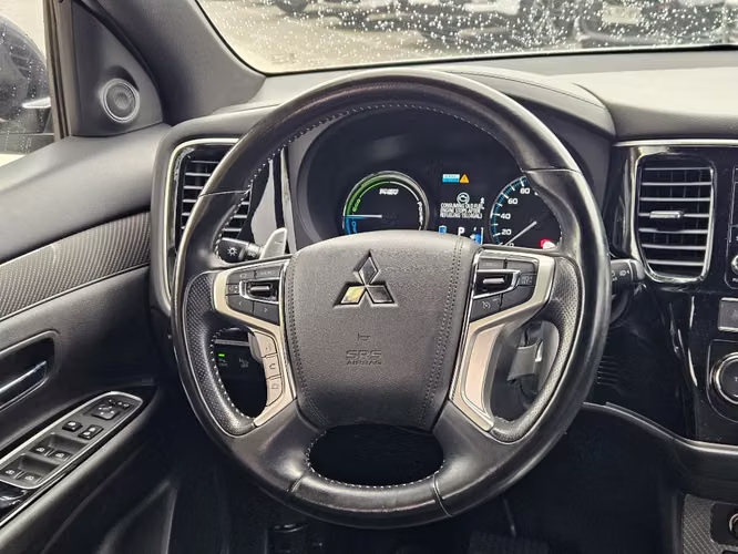 Mitsubishi Outlander  2.0 PHEV HYBRID 4X4 AT 5P 2020