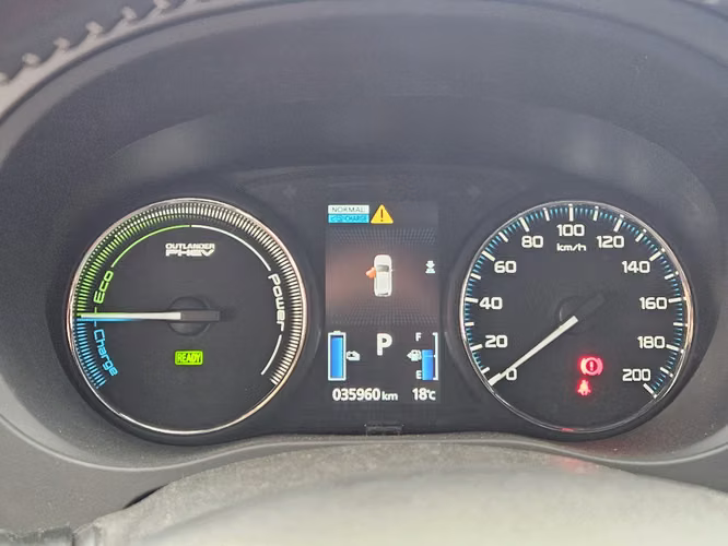 Mitsubishi Outlander  2.0 PHEV HYBRID 4X4 AT 5P 2020
