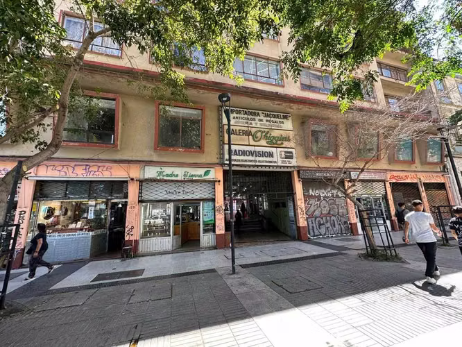 ARRIENDO OFICINA VALPARAISO METRO BELLAVISTA (147951)