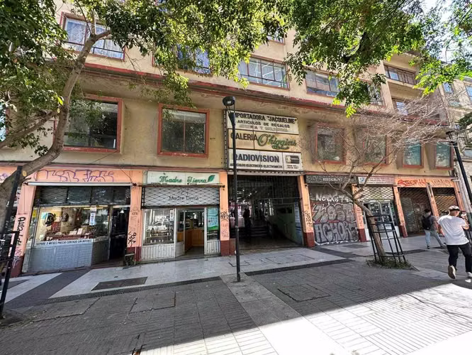 ARRIENDO OFICINA VALPARAISO METRO BELLAVISTA (147951)