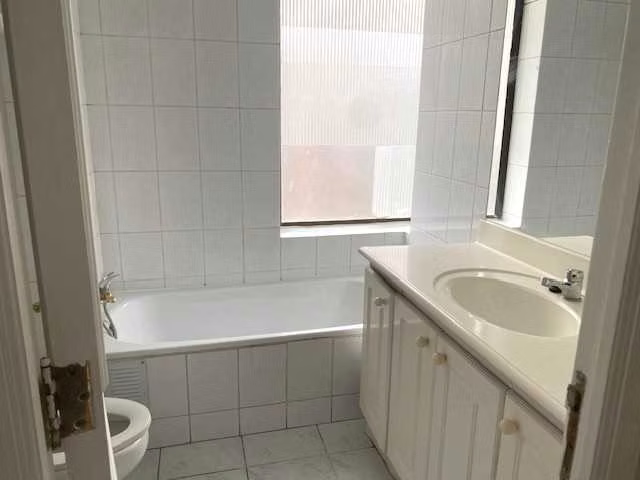 Dpto. amplio 4 dormitorios, con gran terraza (148044) - Imagen 16