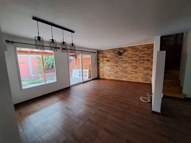 Hermosa y segura casa en condominio Pudahuel