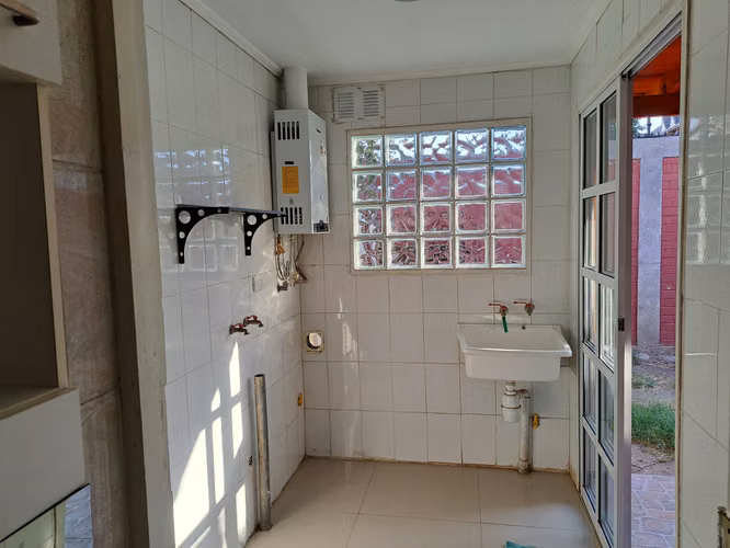 Hermosa y segura casa en condominio Pudahuel