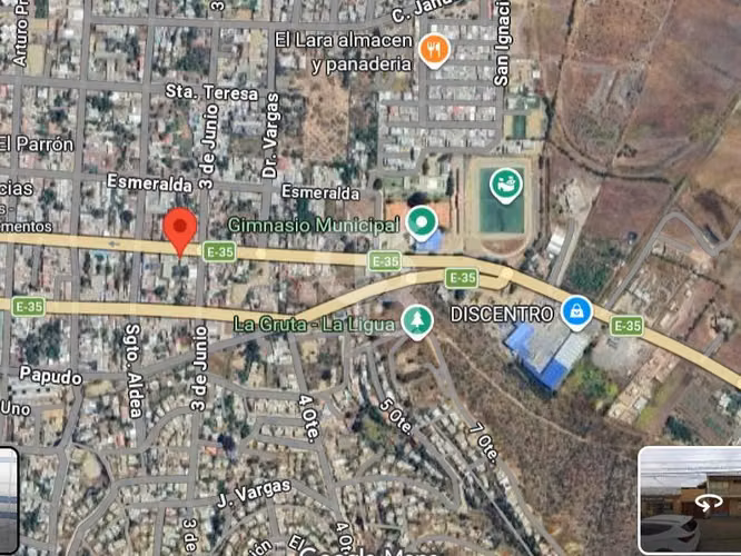 Local 45 m² en La Ligua, eje comercial con parking seguro