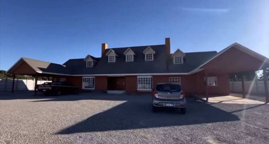 Casa en Arriendo en Chamonate, Copiapó | 5 Dormitorios, 5 Baños, Piscina y Parcela de 5.000 m²