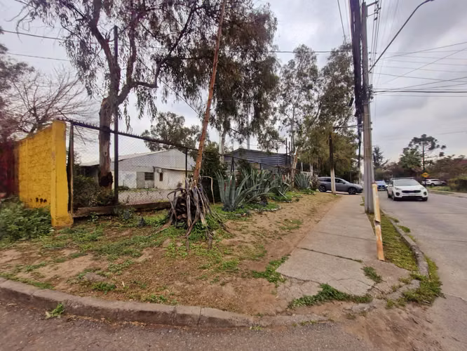 Gran Terreno 8.864 M2 con gimnacio en funcionamiento gran plusvalia