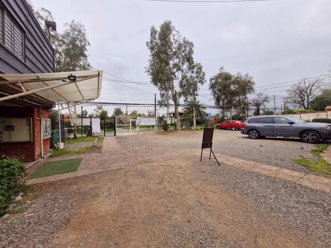 Gran Terreno 8.864 M2 con gimnacio en funcionamiento gran plusvalia