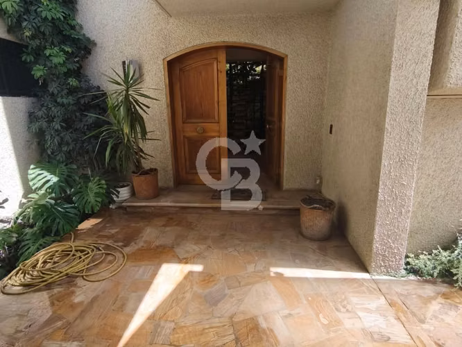 Lujosa Residencia-Ubicación Privilegiada y Confort