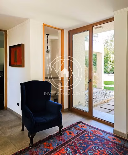 VENTA Moderna Casa en Las Brisas de Chicureo. 5D,5B. Oportunidad!!