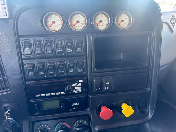 Tracto Camión  Prostar año 2018