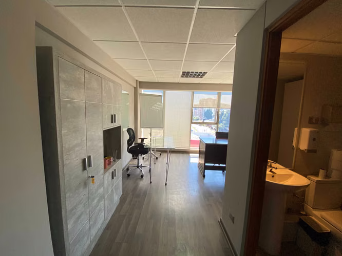 Espacio Luminoso Ideal para Tu Empresa (148330) - Imagen 19