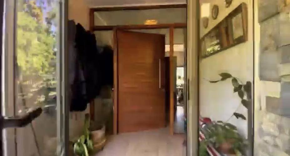 Casa de 4 Dorm, 3 baños con acceso a río.