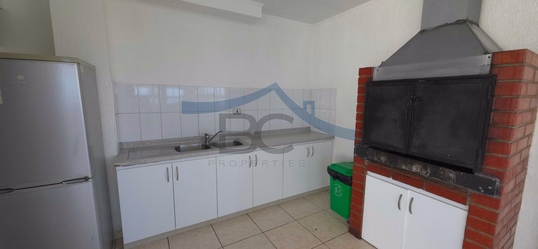 Se vende dpto a pasos de Av. Brasil. (148352)