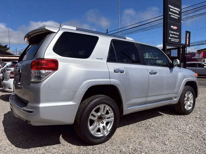TOYOTA 4RUNNER  2012