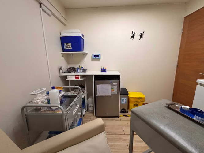 INVIERTE Y COMPRA EN UN CENTRO DE SALUD (148470) - Imagen 14
