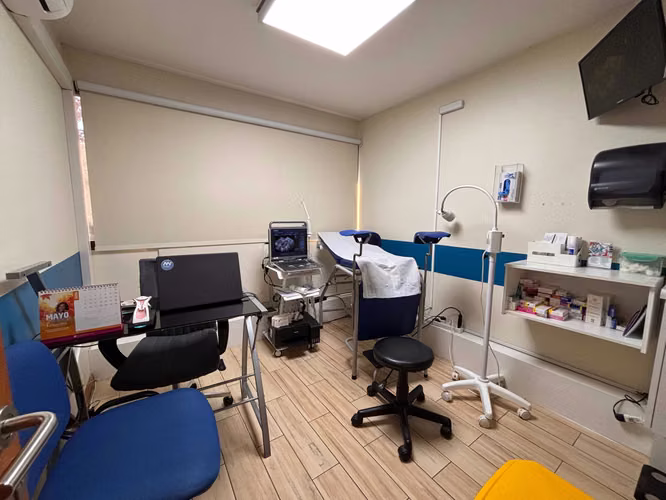 INVIERTE Y COMPRA EN UN CENTRO DE SALUD (148470) - Imagen 18