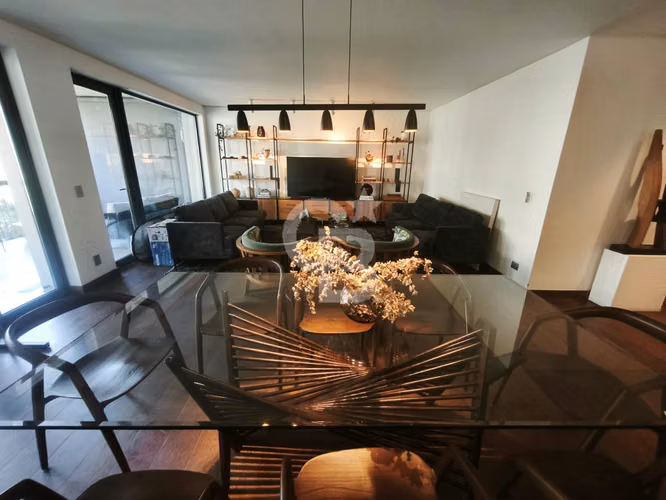 Elegante Departamento en Zona Exclusiva de Vitacura