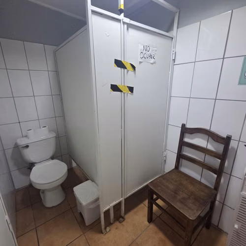 Derecho a LLave Café Restaurant Viña del Mara