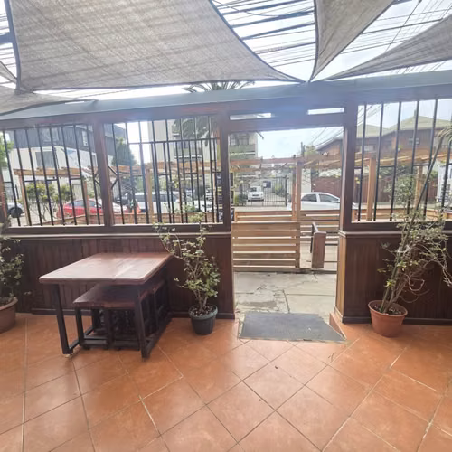 Derecho a LLave Café Restaurant Viña del Mara