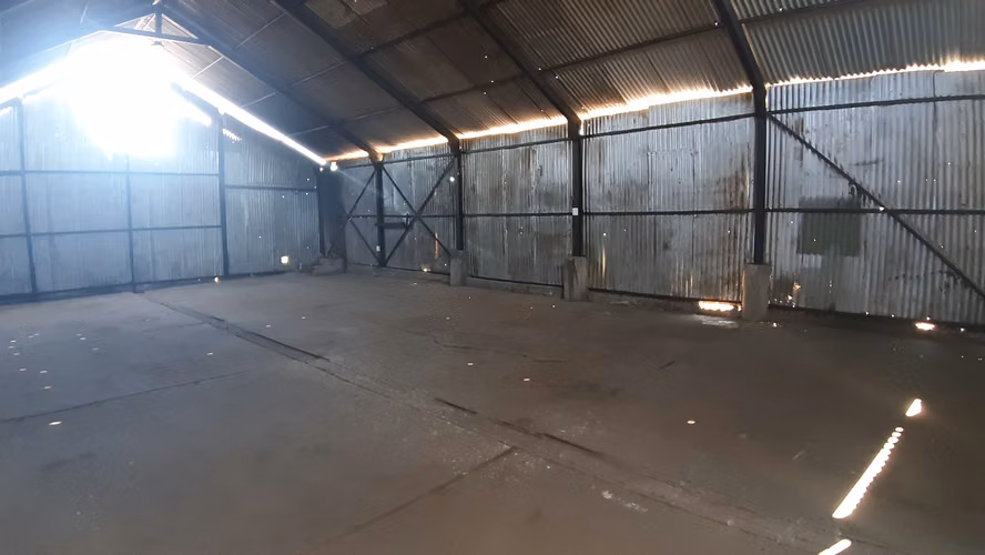 Se Arrienda Bodega 230m2 - Oficina + Baño - Terreno 2.500m2