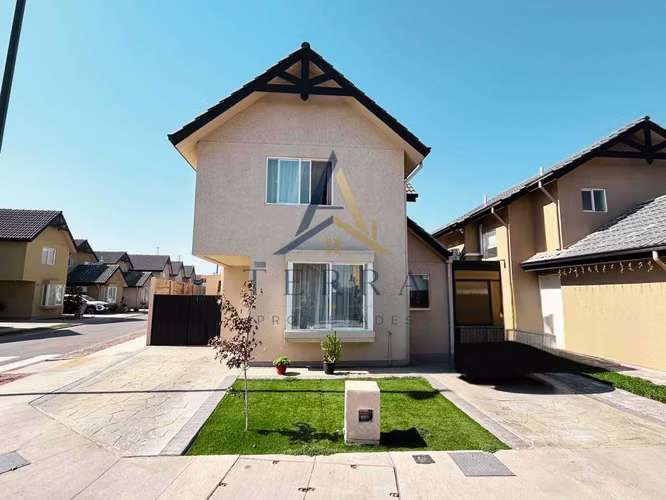 HERMOSA CASA EN VENTA / LAMPA (32989)