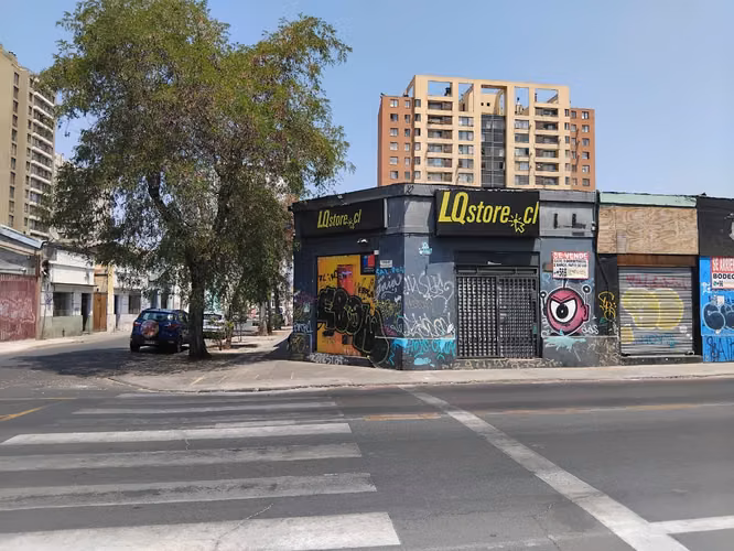 Local esquina en arriendo, Nataniel Cox, Santiago
