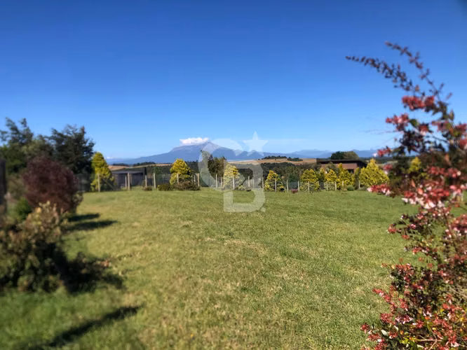 Parcela con vista a volcanes en Altos del Llanquihue