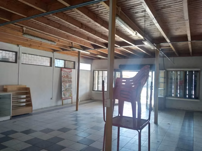 Se Arrienda local comercial c/casa y patente H1