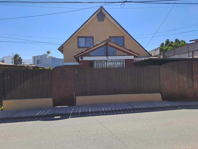 venta de Amplia Casa con Hermoso Diseño  (148852)