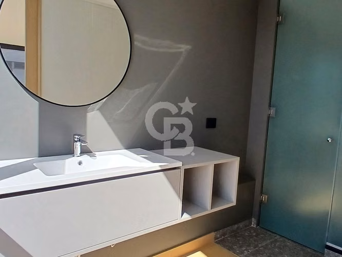 Sin comisión - Dúplex con Terraza 2 dormitorios