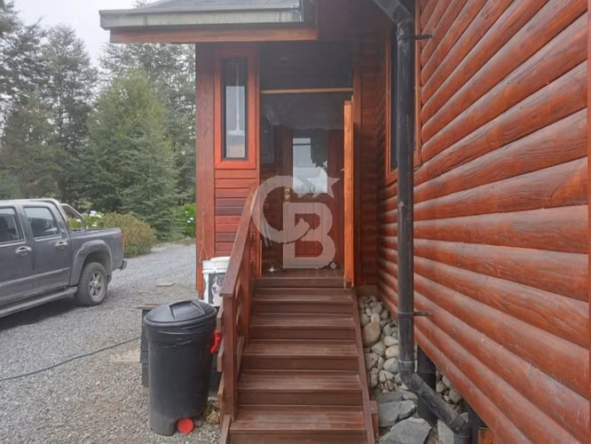 Casa Sureña en Lago Ranco: Playa, Muelle y privacidad