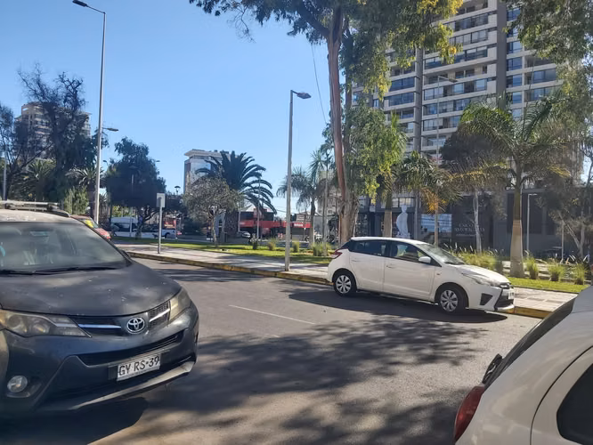 Venta Departamento amplio frente al Parque Ingles