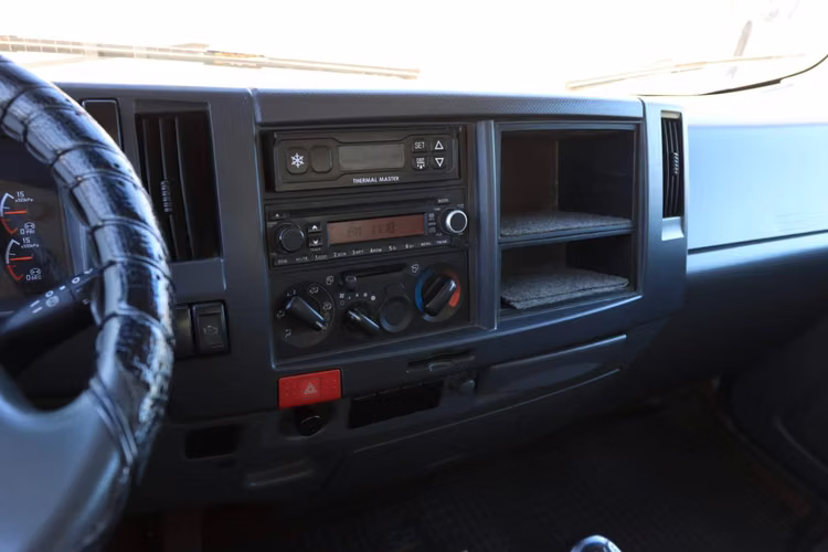 CAMION CHEVROLET NQR AÑO 2018 FRENOS DE AIRE CARROCERIA FRIO 10 PALLET